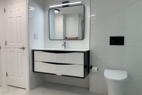 Снять в аренду кондоминиум в Авентура, Флорида 2 спальни, 71.72м2, № 2081074 - фото 18