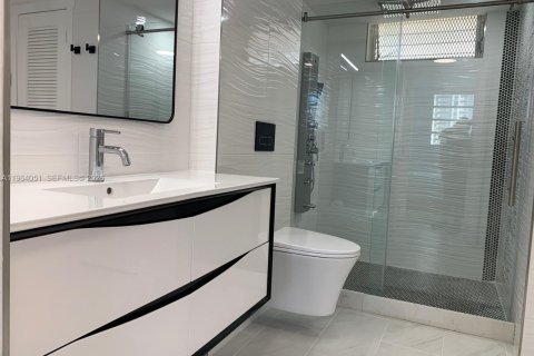 Снять в аренду кондоминиум в Авентура, Флорида 2 спальни, 71.72м2, № 2081074 - фото 21