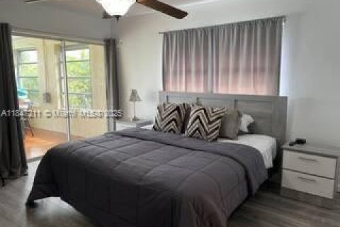 Casa en venta en Cape Coral, Florida, 3 dormitorios № 2022339 - foto 5