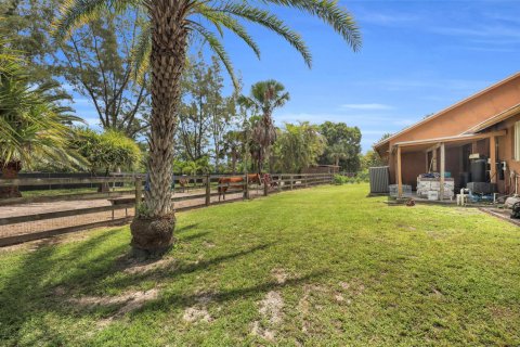 Villa ou maison à vendre à Loxahatchee Groves, Floride: 5 chambres, 206.89 m2 № 2260068 - photo 29
