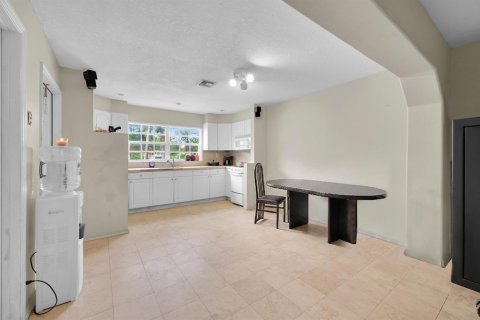 Villa ou maison à vendre à Loxahatchee Groves, Floride: 5 chambres, 206.89 m2 № 2260068 - photo 24