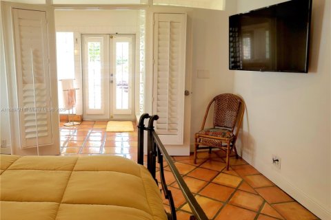 House in Pompano Beach, Florida 3 bedrooms, 192.59 sq.m. № 1924571 - photo 26