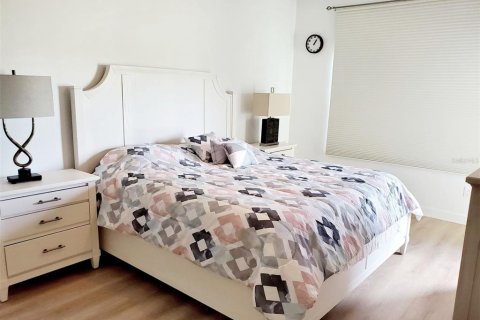 Снять в аренду кондоминиум в Брейдентон, Флорида 5 комнат, 133.78м2, № 214288 - фото 15