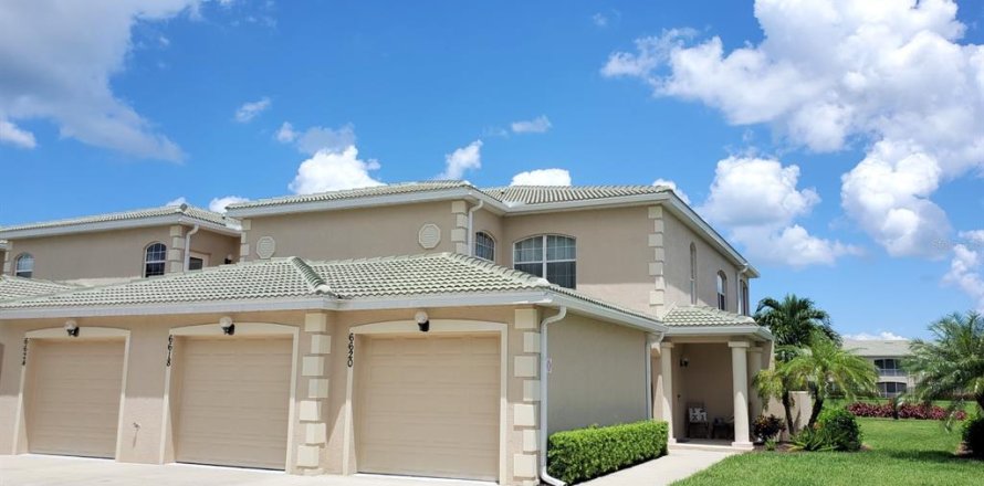 Condo à Bradenton, Floride, 2 chambres № 214288