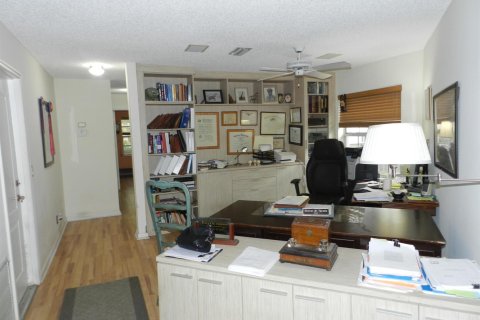 Villa ou maison à vendre à West Palm Beach, Floride: 2 chambres, 194.44 m2 № 2077521 - photo 7