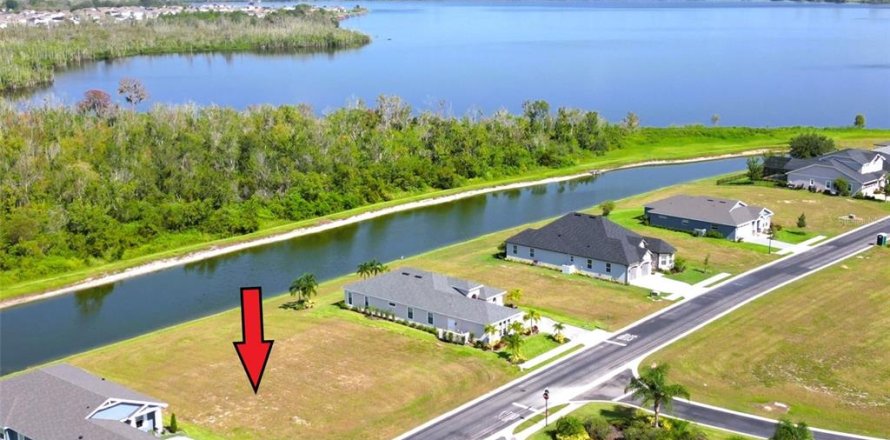 Land in Auburndale, Florida № 916521