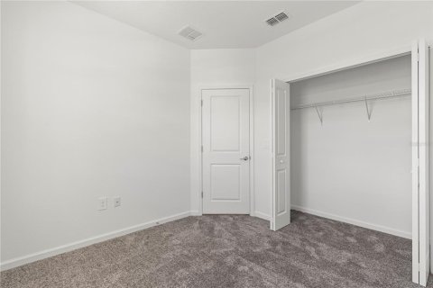 Townhouse in Kissimmee, Florida 3 bedrooms, 171.22 sq.m. № 1637212 - photo 24