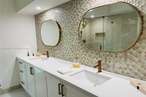 House in Homestead, Florida 3 bedrooms, 213.77 sq.m. № 1997967 - photo 9