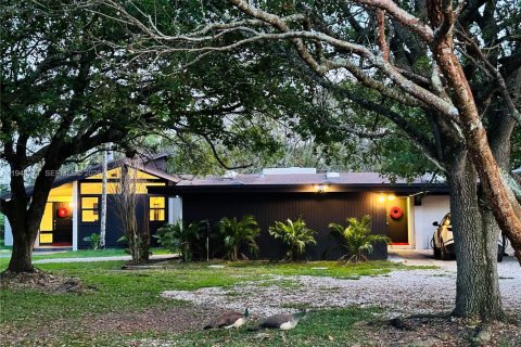 House in Homestead, Florida 3 bedrooms, 213.77 sq.m. № 1997967 - photo 17