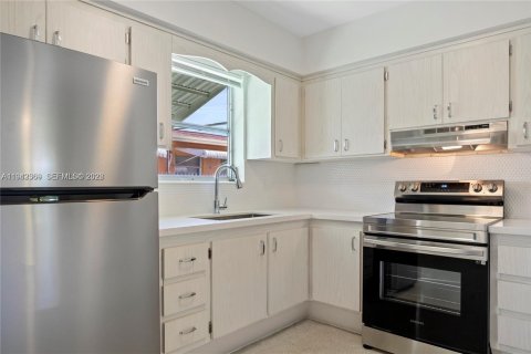 Condo à Hollywood, Floride, 1 chambre  № 1999943