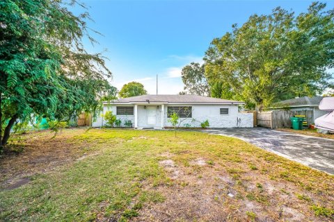 Casa en alquiler en Clearwater, Florida, 4 dormitorios, 134.43 m2 № 1658280 - foto 11