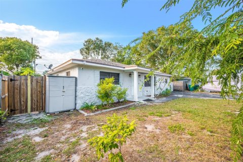 Casa en alquiler en Clearwater, Florida, 4 dormitorios, 134.43 m2 № 1658280 - foto 12