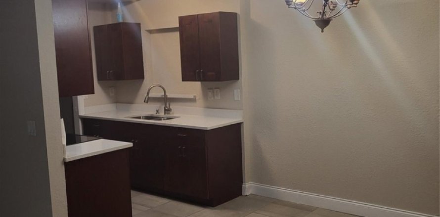 Casa en North Lauderdale, Florida 3 dormitorios, 150.5 m2 № 1182367