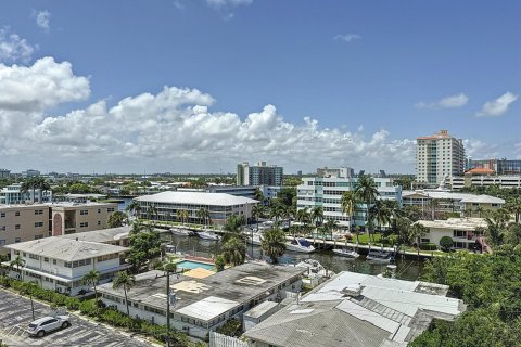 Снять в аренду кондоминиум в Форт-Лодердейл, Флорида 2 комнаты, 70.61м2, № 2085946 - фото 13