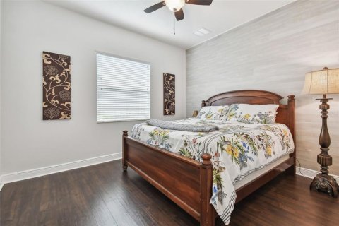 Casa en venta en Wesley Chapel, Florida, 5 dormitorios, 314.1 m2 № 1843491 - foto 7