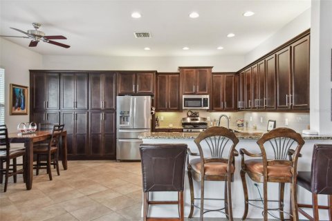 Casa en venta en Wesley Chapel, Florida, 5 dormitorios, 314.1 m2 № 1843491 - foto 11