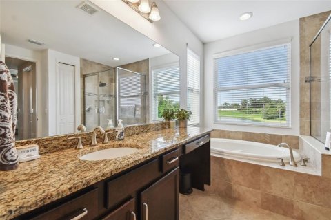 Casa en venta en Wesley Chapel, Florida, 5 dormitorios, 314.1 m2 № 1843491 - foto 27