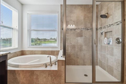 Casa en venta en Wesley Chapel, Florida, 5 dormitorios, 314.1 m2 № 1843491 - foto 28