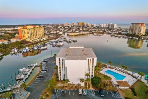 Condominio en venta en Destin, Florida, 3 dormitorios, 173.73 m2 № 559409 - foto 1