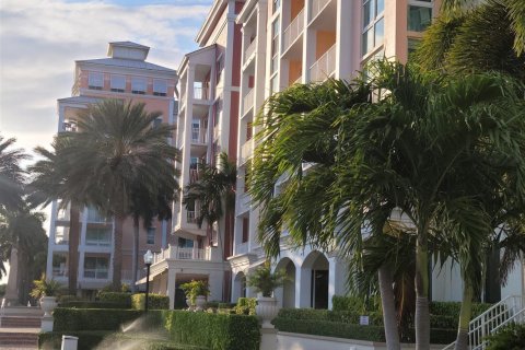 Condominio en venta en Lantana, Florida, 2 dormitorios, 117.52 m2 № 2147188 - foto 11
