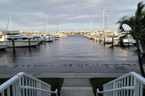 Condominio en venta en Lantana, Florida, 2 dormitorios, 117.52 m2 № 2147188 - foto 8