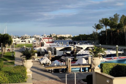 Condominio en venta en Lantana, Florida, 2 dormitorios, 117.52 m2 № 2147188 - foto 12