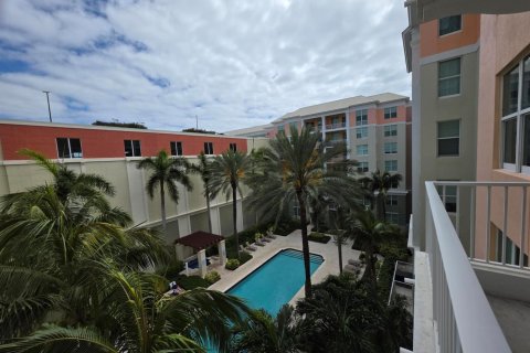Condominio en venta en Lantana, Florida, 2 dormitorios, 117.52 m2 № 2147188 - foto 15