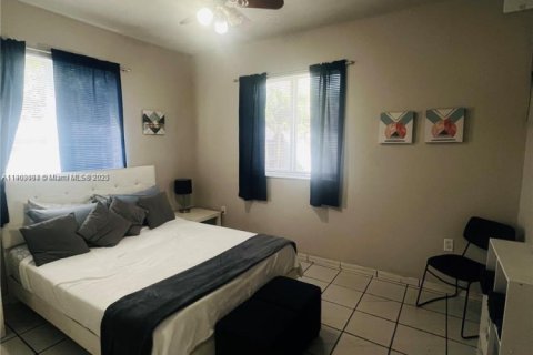 Apartamento en alquiler en Miami, Florida, 2 dormitorios № 1954354 - foto 5