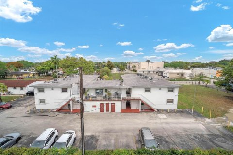 Купить кондоминиум в Вирджиния-Гарденс, Флорида 1 спальня, 70.23м2, № 2049611 - фото 26