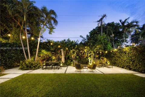 Casa en venta en Miami, Florida, 3 dormitorios, 136.66 m2 № 2286543 - foto 23