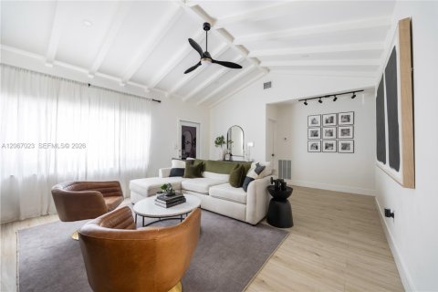 Casa en venta en Miami, Florida, 3 dormitorios, 136.66 m2 № 2286543 - foto 7