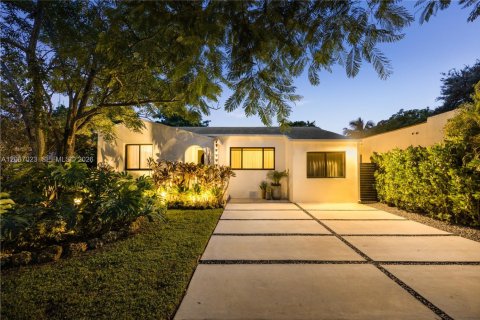 Casa en venta en Miami, Florida, 3 dormitorios, 136.66 m2 № 2286543 - foto 25