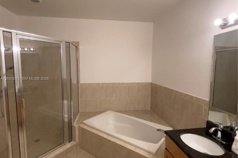 Villa ou maison à louer à Oakland Park, Floride: 4 chambres, 180.42 m2 № 2070398 - photo 9