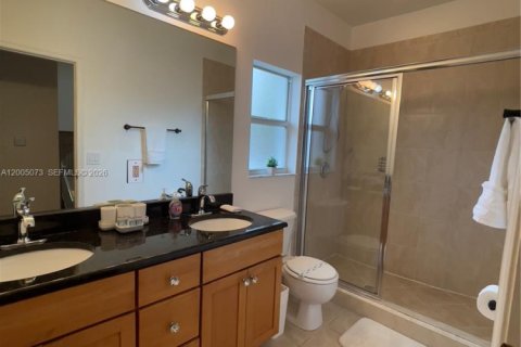 Villa ou maison à louer à Oakland Park, Floride: 4 chambres, 180.42 m2 № 2070398 - photo 18