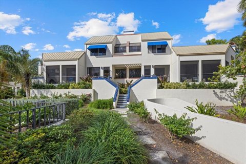 Townhouse in Longboat Key, Florida 2 bedrooms, 151.06 sq.m. № 2215285 - photo 30