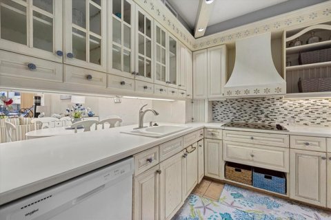 Townhouse in Longboat Key, Florida 2 bedrooms, 151.06 sq.m. № 2215285 - photo 4