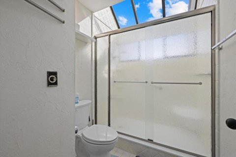 Townhouse in Longboat Key, Florida 2 bedrooms, 151.06 sq.m. № 2215285 - photo 24