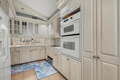 Townhouse in Longboat Key, Florida 2 bedrooms, 151.06 sq.m. № 2215285 - photo 7