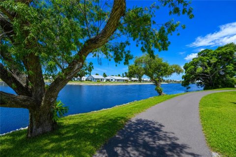 Condominio en venta en Bradenton, Florida, 2 dormitorios, 116.13 m2 № 2124285 - foto 30