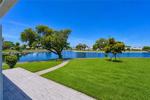 Condominio en venta en Bradenton, Florida, 2 dormitorios, 116.13 m2 № 2124285 - foto 4