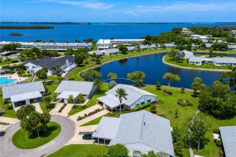 Condo in Bradenton, Florida, 2 bedrooms  № 2124285
