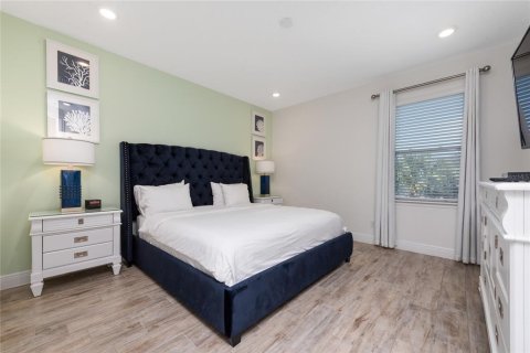 Villa ou maison à vendre à Kissimmee, Floride: 4 chambres, 191.94 m2 № 2410189 - photo 4