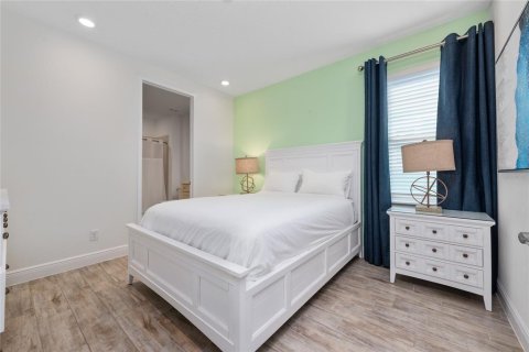 Villa ou maison à vendre à Kissimmee, Floride: 4 chambres, 191.94 m2 № 2410189 - photo 6