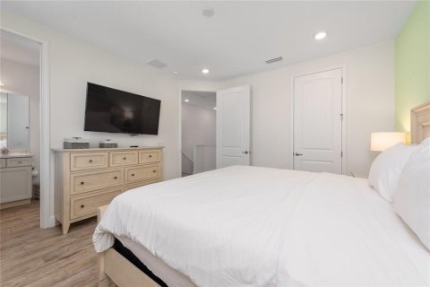 Villa ou maison à vendre à Kissimmee, Floride: 4 chambres, 191.94 m2 № 2410189 - photo 11