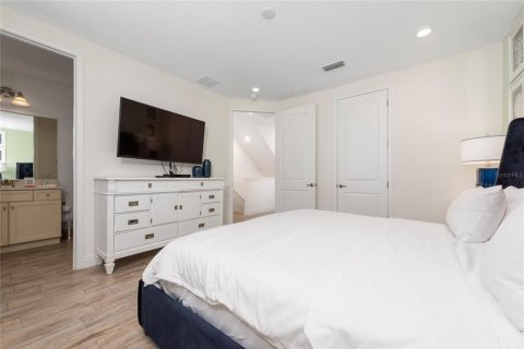 Villa ou maison à vendre à Kissimmee, Floride: 4 chambres, 191.94 m2 № 2410189 - photo 8