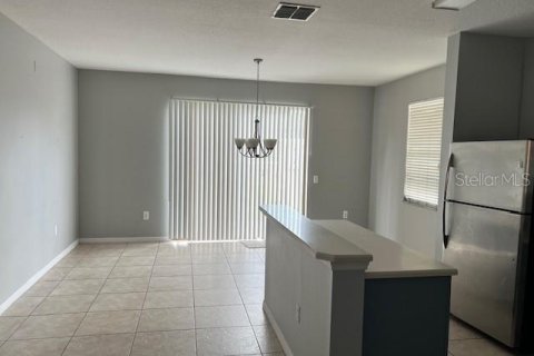 Adosado en alquiler en Kissimmee, Florida, 3 dormitorios, 148.18 m2 № 1906492 - foto 2