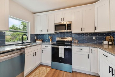 Villa ou maison à vendre à Saint Petersburg, Floride: 2 chambres, 91.6 m2 № 2149193 - photo 10