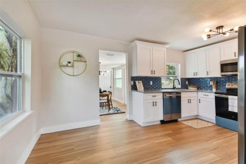 Villa ou maison à vendre à Saint Petersburg, Floride: 2 chambres, 91.6 m2 № 2149193 - photo 7