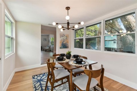 Villa ou maison à vendre à Saint Petersburg, Floride: 2 chambres, 91.6 m2 № 2149193 - photo 12
