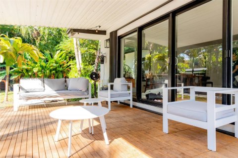 Villa ou maison à vendre à Miami, Floride: 4 chambres, 169.73 m2 № 1973792 - photo 8